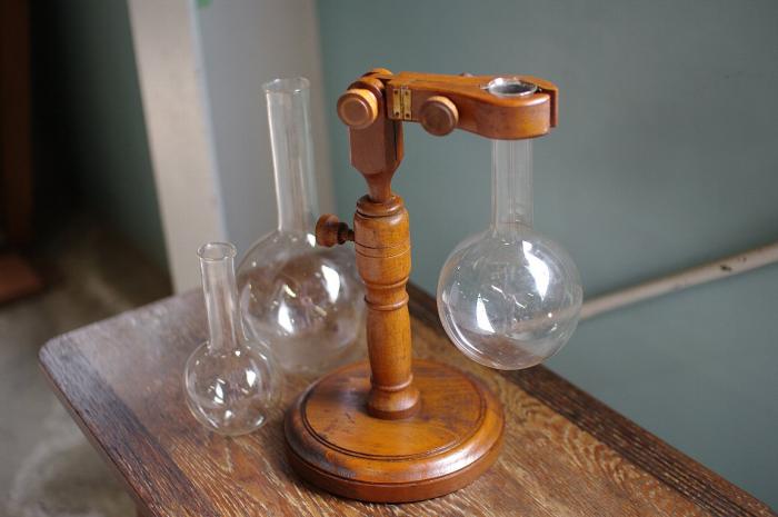 木のフラスコ立て▼アンティーク花瓶花器フラワーベース試験管ラックスタンド実験器具