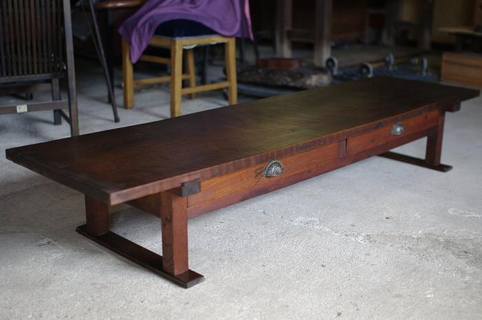 桜と欅の重厚な裁ち台/作業台/引出し台▼長机アンティークローテーブル陳列什器