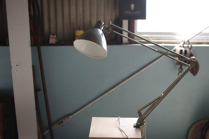 ヴィンテージな山田照明/Zライト/デスクライト▼アームライト照明工業系アトリエミリタリー