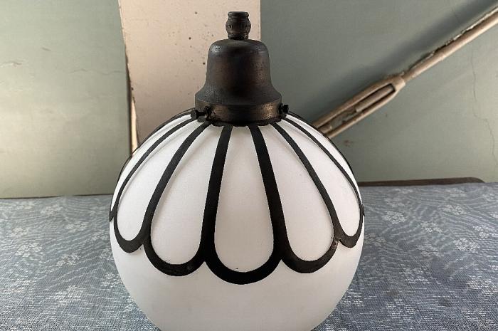 金具飾り 乳白ガラス電傘/銅飾り電笠▼アンティークランプシェード昭和レトロ照明大正浪漫