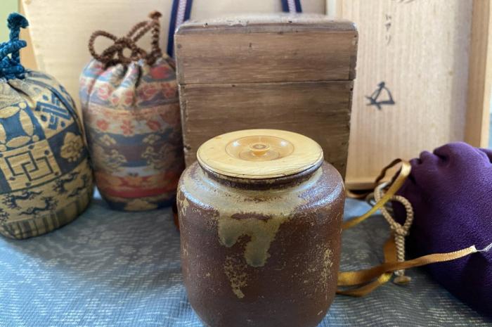 鵬雲斎 書付 銘「あきの山」古瀬戸 茶入 替え仕覆2点 共箱▼今日庵茶道具時代物和骨董