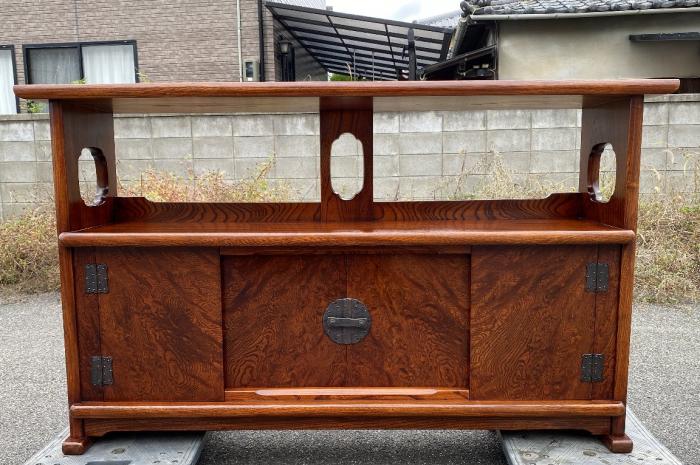 未使用品!高級民芸家具 文欟木飾棚 総欅/けやき 玉杢/泡杢/牡丹杢 サイドボード/飾り棚/ 茶棚/リビングボード▼IDC大塚家具黒田辰秋復刻品