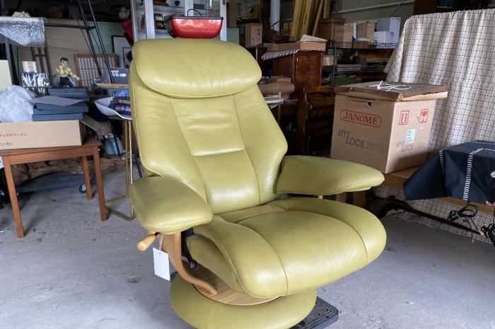 美品!カリモクkarimoku アールポジション 本革 パーソナルチェア/リクライニングチェア/リクライナー▼ライムグリーン
